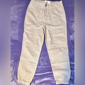 1822 Denim Utility Jogger Pants Light Khaki Jean Size 4/27 NWT